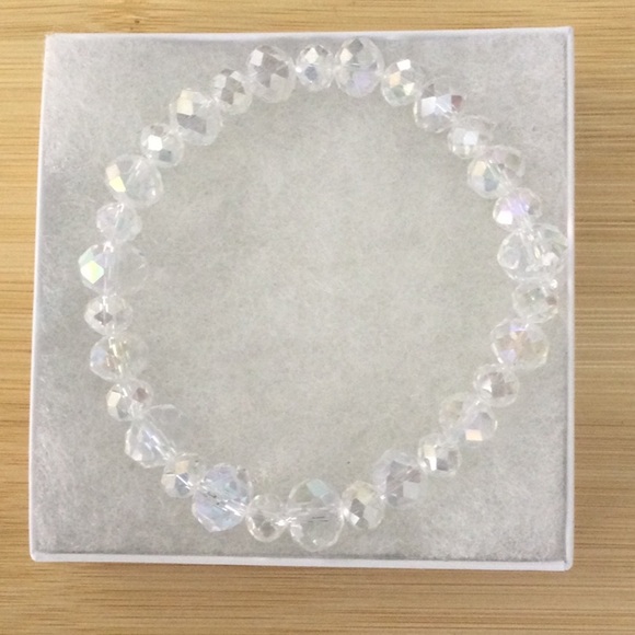 Iridescent Beaded Bracelet NWOT * - Picture 3 of 3